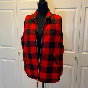 Red Buffalo check quilted vest, size Large